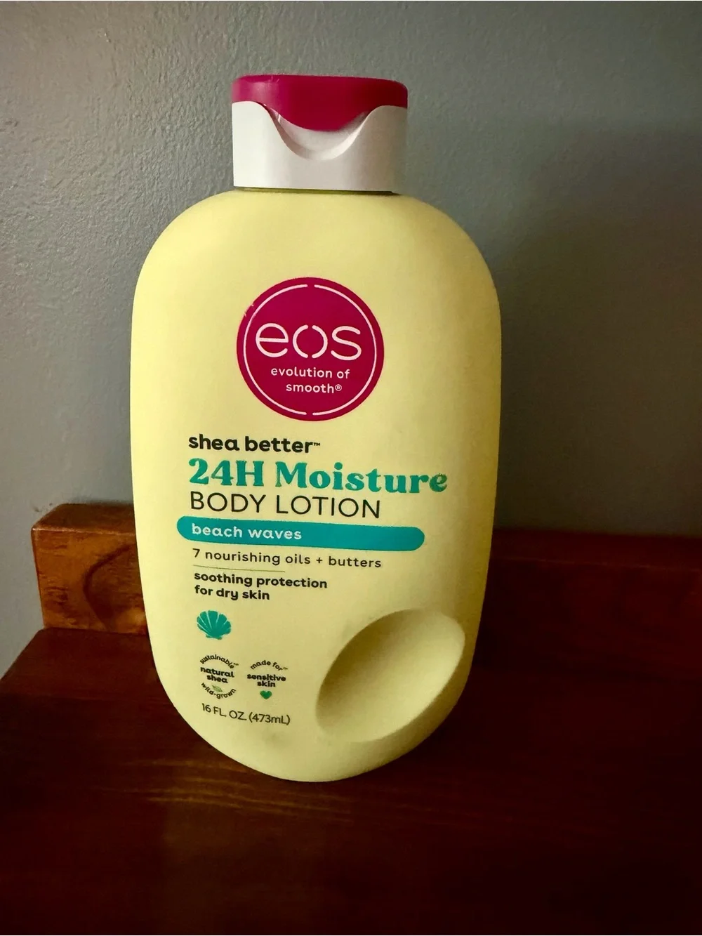 eos 24H Moisture Body Lotion in Beach Waves - Picture 1 of 2